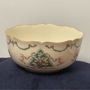 1992 LENOX “THE JOYS OF CHRISTMAS” BOWL